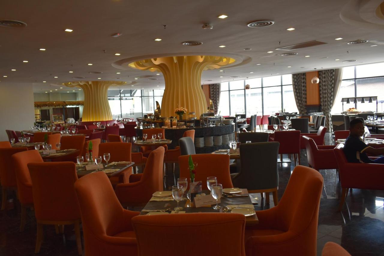 Tenera Hotel بانغي المظهر الخارجي الصورة The restaurant